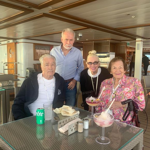 Meet your Posher, Pamela - Picture 1 of 1